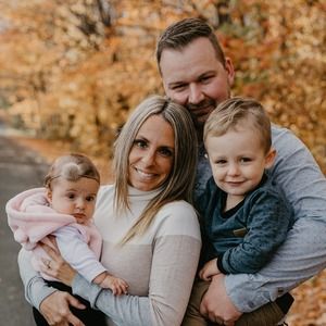 Meet your Posher, Marrie-piier